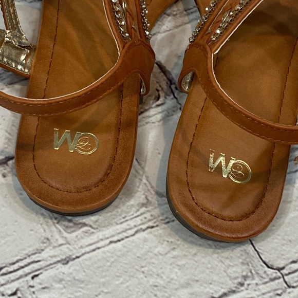 CCM Women's "Brianna" Tan Vegan Leather Rhinestone Sandals-8 - Picture 4 of 7